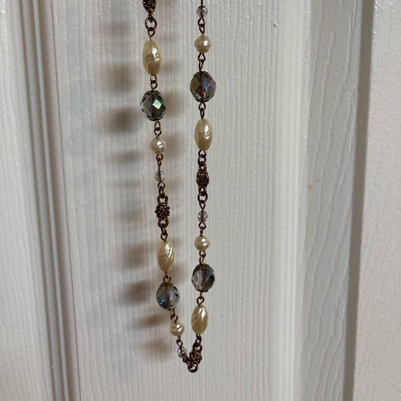 Lovely extra long necklace. Approximately 52” long. Can be doubled. Great cond. - Picture 4 of 8